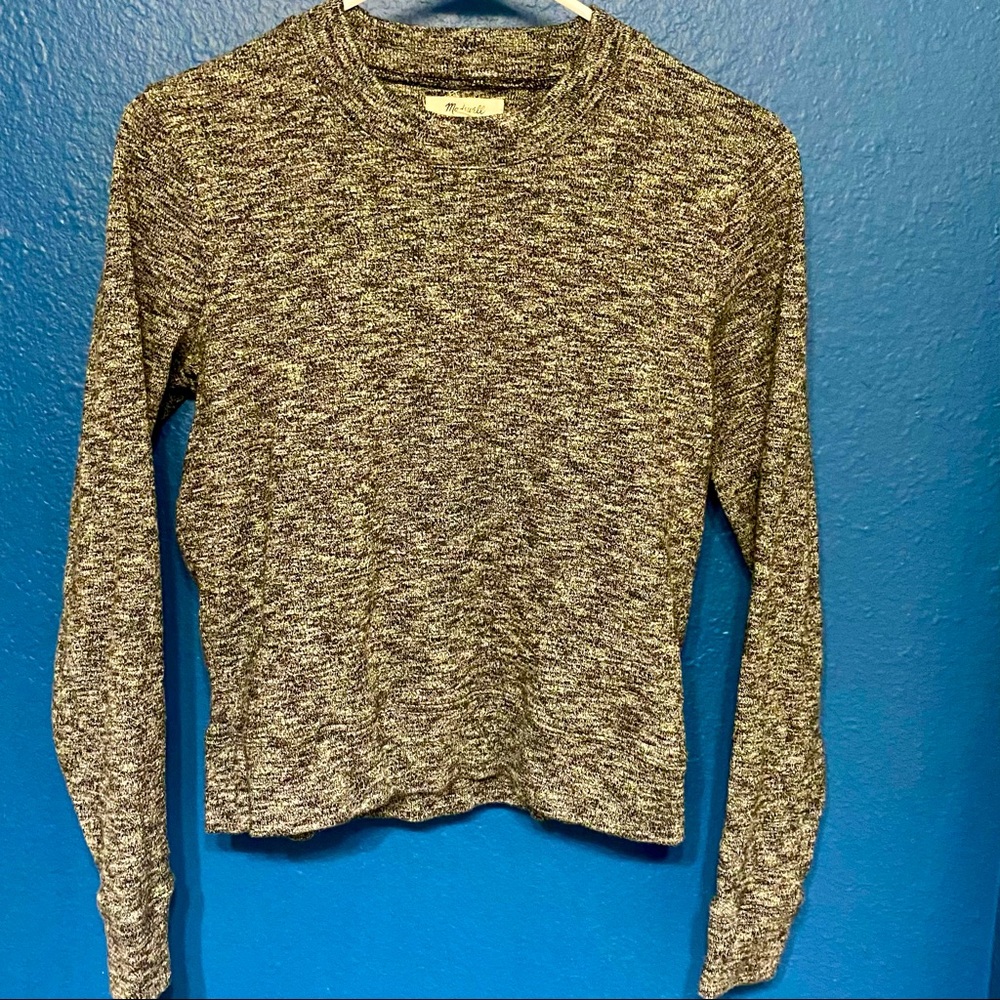 Cropped sweater by Madewell. Super Comfy. Size: S. Color: space-dyed gray.